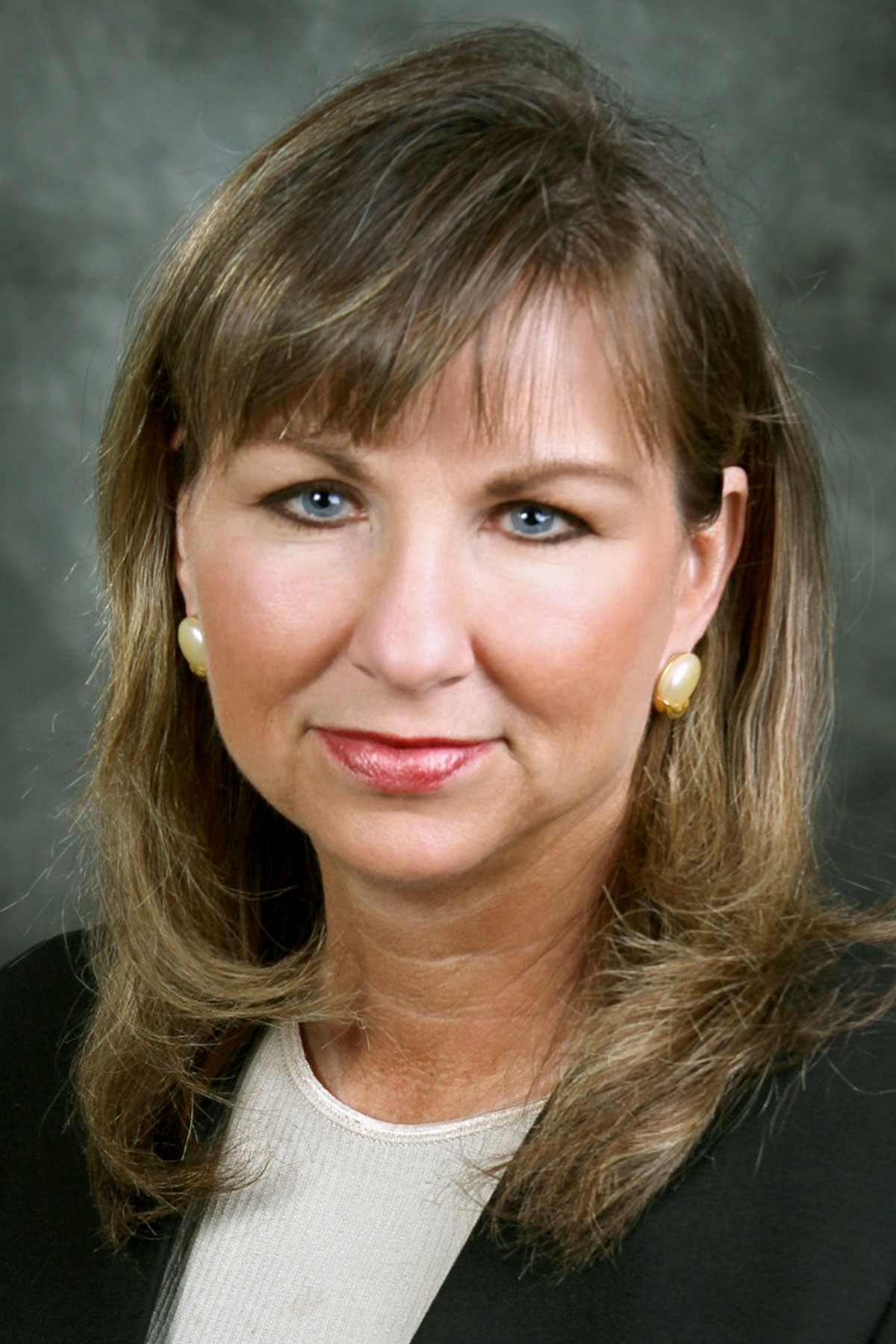 Profile Photo: Vicki Lobermeier