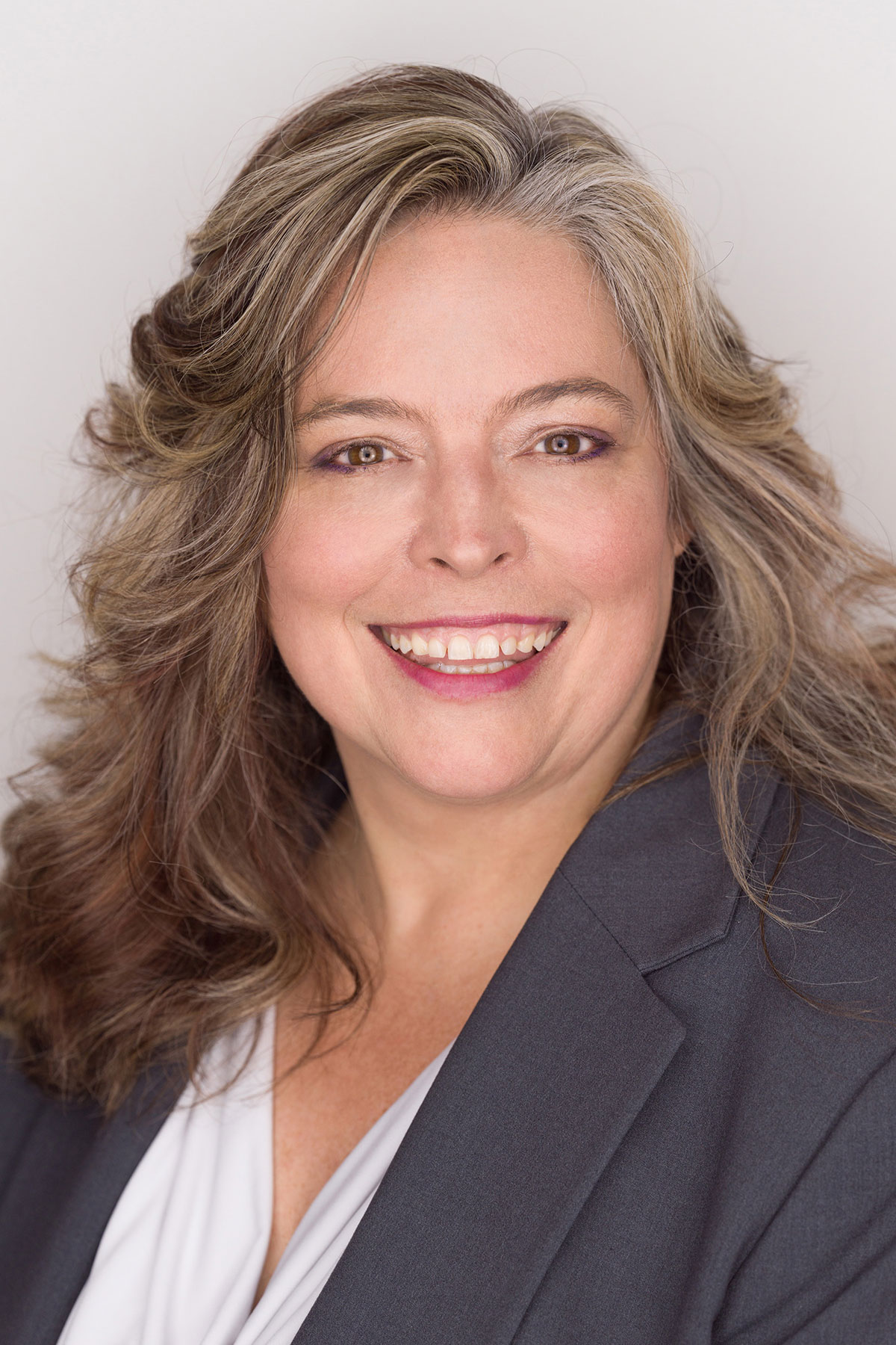 Profile Photo: Lyna Matesi