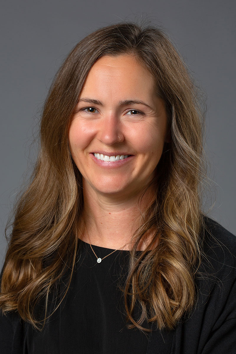 Profile Photo: Elizabeth Lamb