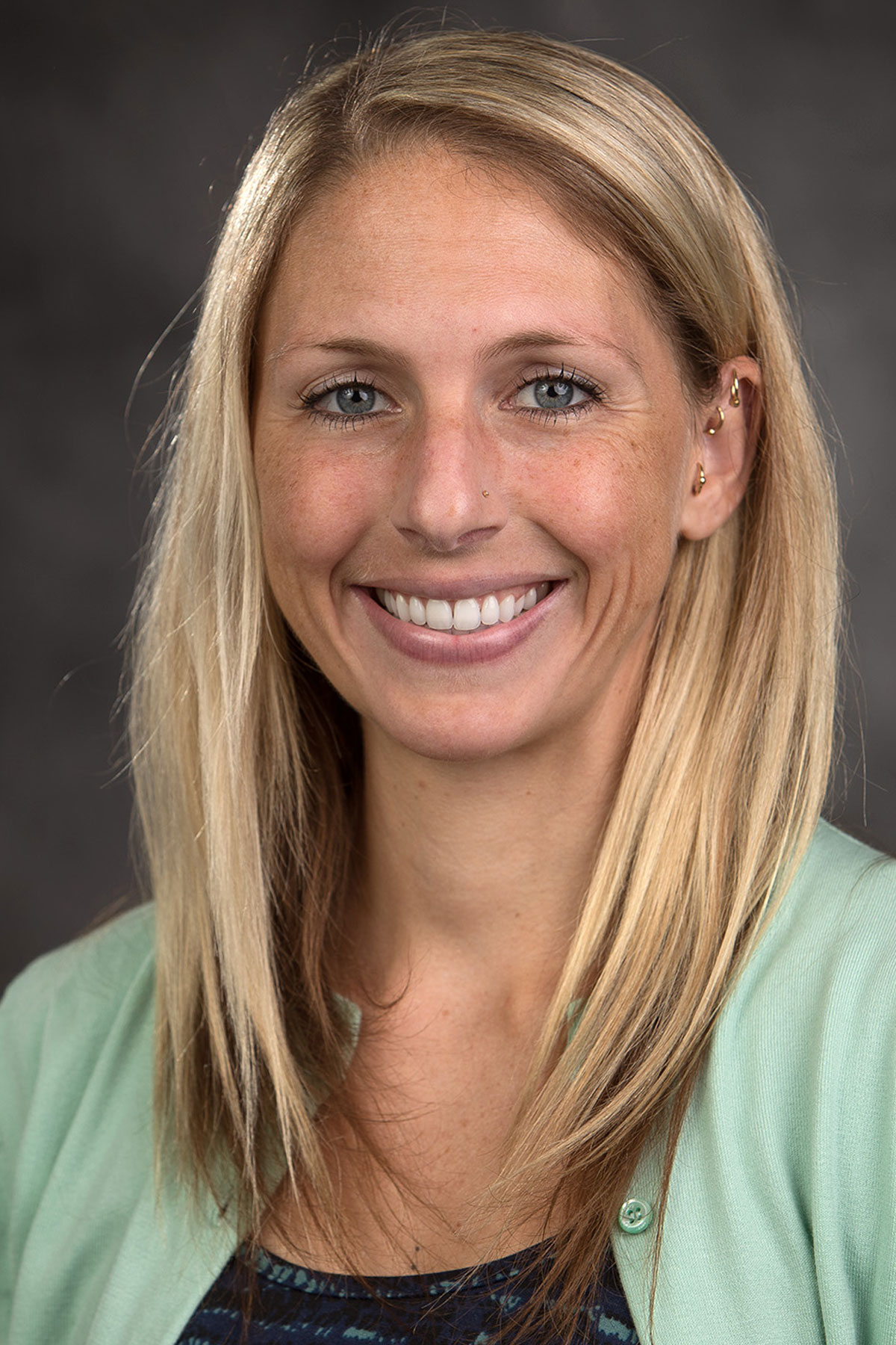 Profile Photo: Steph Schlegel