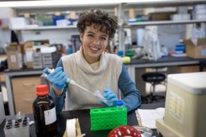 Biochemistry graduate combines love of research, health care