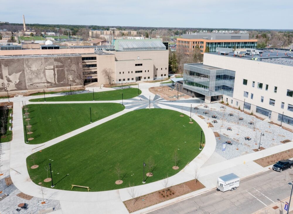 The Specht Forum was redesigned as a green space as part of the SRC building project, while keeping the sundial design.