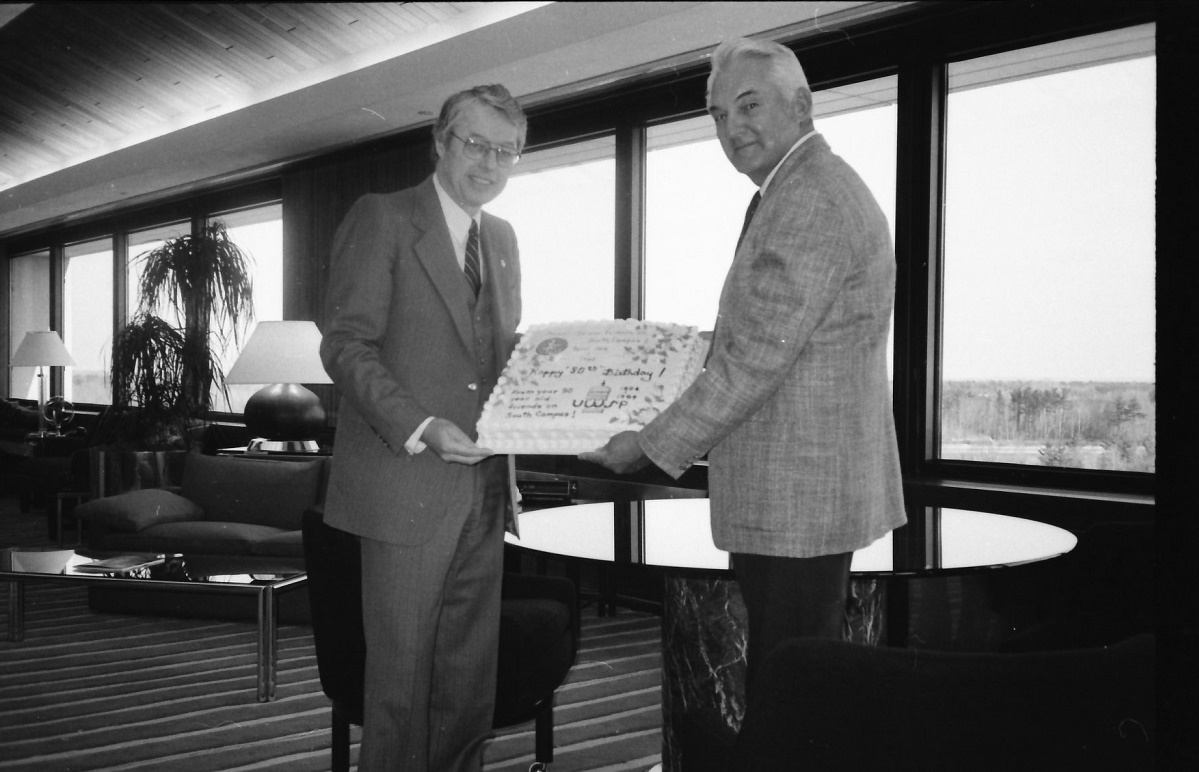 UWSP Chancellor Philip Marshall and Sentry CEO John Joanis in 1984.